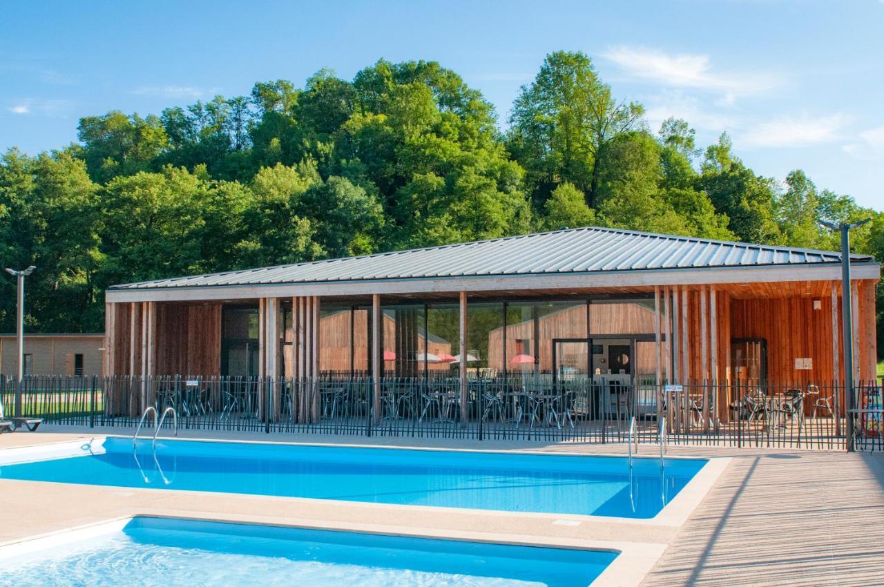 Village De Vacances Les Lambrilles La Bastide-de-Serou Екстер'єр фото